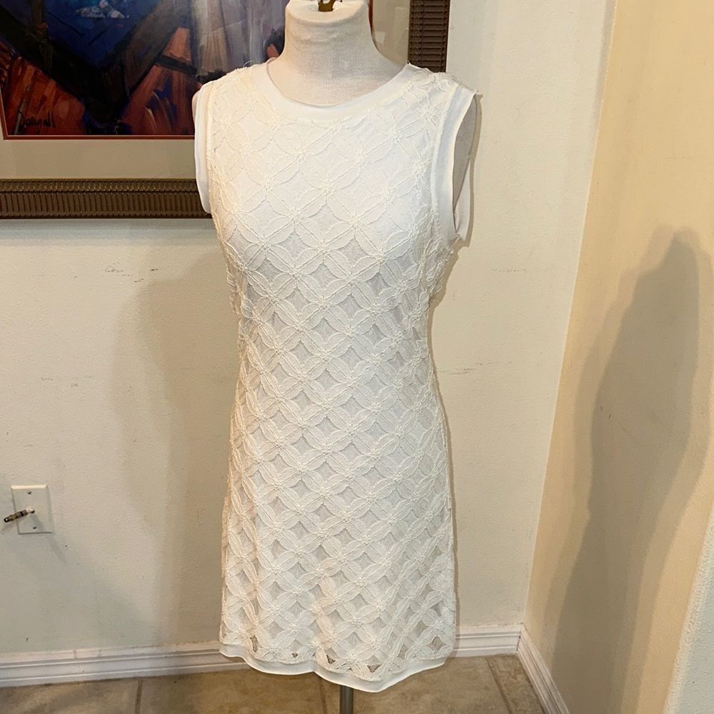 NWT Charlie Paige Elegant White Sleeveless Dress Size SP - Picture 2 of 10